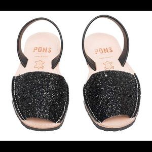 PONS Classic Style Black Glitter Avarca, Size 8